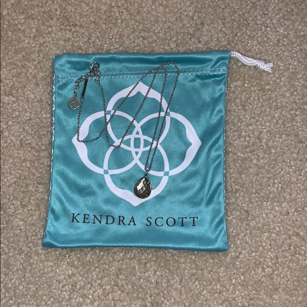 Kendra Scott Necklace